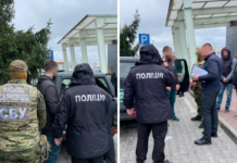 У Павлограді чоловіки намагалися продати авто, які ввезені як «гуманітарка»