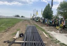 На могилах воїнів-павлоградців майорітимуть прапори