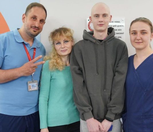 Павлоградцю вперше в Україні зробили унікальну трансплантацію
