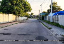 На вул. Хуторській «підлатали» ями на асфальті