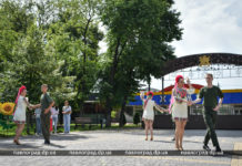 Ярмарок, стрільба з лука, виставка — Павлоград відзначає День міста (ФОТОРЕПОРТАЖ)