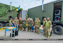 Благодійники допомогли війську зробити пересувні лазні (ФОТО)