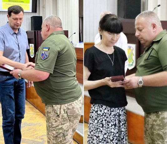У Павлограді вручили медалі захисникам. Одному — посмертно