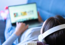 В Україні вводять нову форму навчання в дистанційних школах: що чекає на дітей