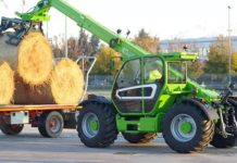 На Павлоградщині навантажувач наїхав на велосипедистку