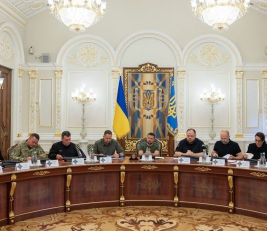 Зеленський дав доручення звільнити всіх обласних військкомів