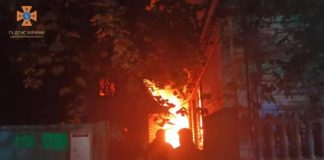 У Павлограді згоріла літня кухня