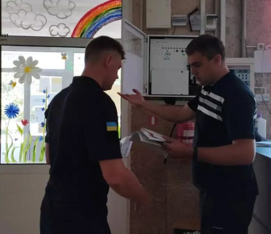 У Павлограді рятувальники обстежили заклади освіти