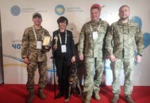 Собака-рятівниця Спаркі отримала нагороду