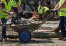 Заробляти 10,5 тис. грн безробітні можуть в «Армії відновлення»