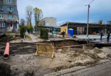 У Павлограді масштабна аварія на колекторі, утворився пливун (ВІДЕО)