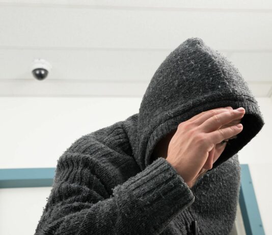 У Павлограді хлопець посварився з дівчиною і пішов красти