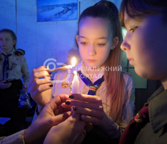 У Павлоград привезли Вифлеємський вогонь (ФОТО)