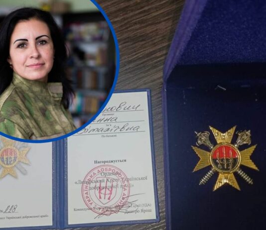 Павлоградська депутатка та волонтерка отримала Лицарський Хрест