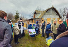 «Ми попрощалися з такою видатною людиною»: у Павлограді поховали Народного майстра України