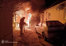 У Павлограді горів гараж і три машини