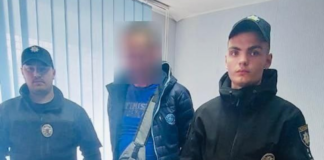 У Павлограді чоловік побив та пограбував жінку посеред вулиці