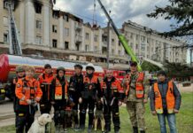 Павлоградські кінологи працювали на розборі завалів в Дніпрі (ФОТО)