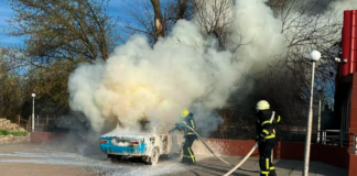 У Павлограді горів легковий автомобіль
