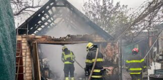 У Павлограді горів гараж