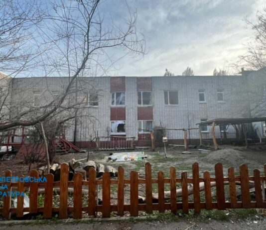 У Дніпрі від удару постраждав коледж і дитячий садок (ФОТО)