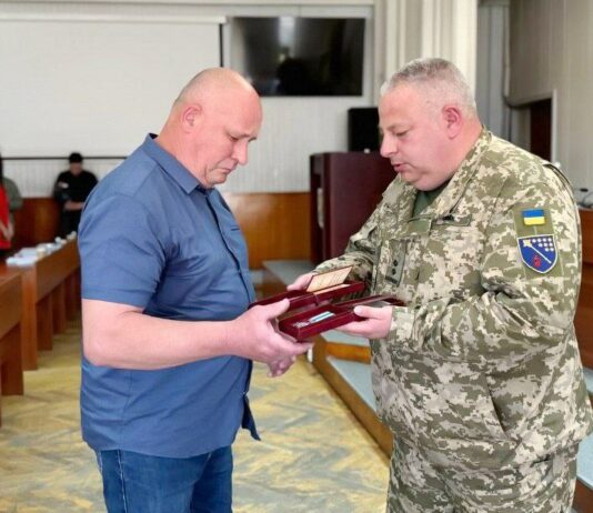 Чотирьох павлоградців нагородили державними орденами посмертно