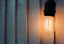 У Павлограді на деяких вулицях відключатимуть світло: де і коли