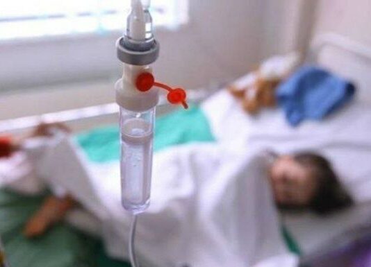 На Павлоградщині дівчинка впала з даху