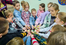 У Павлограді проходять майстер-класи з писанкарства (ВІДЕО)