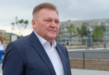 Депутати Тернівської міської ради готуються висловити недовіру міському голові Віталію Тарелкіну