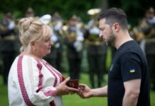 Павлоградка получила орден з рук Президента України