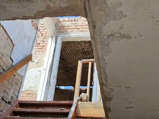 У Павлограді навіть через рік після удару продовжують усувати наслідки