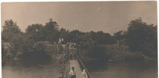 Павлоградський музей показав світлини старого мосту