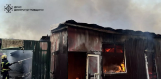 У Першотравенську згорів ринок (ВІДЕО)