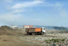 Поблизу Павлограда палає старе сміттєзвалище