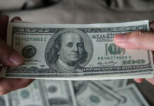 Переселенці Дніпропетровщини можуть отримати фінансову допомогу на розвиток власної справи