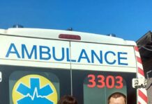 У Павлоградському районі електромонтер впав зі стовпа та травмувався