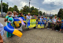 На Алеї Слави мами загиблих провели акцію “Час не лікує” (ФОТО)