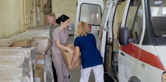 Лікарні Павлоградщини отримали медичні препарати від благодійників