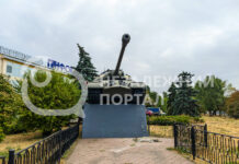 Народні обранці з Павлограда вирішили не віддавати пам’ятник-танк в музей