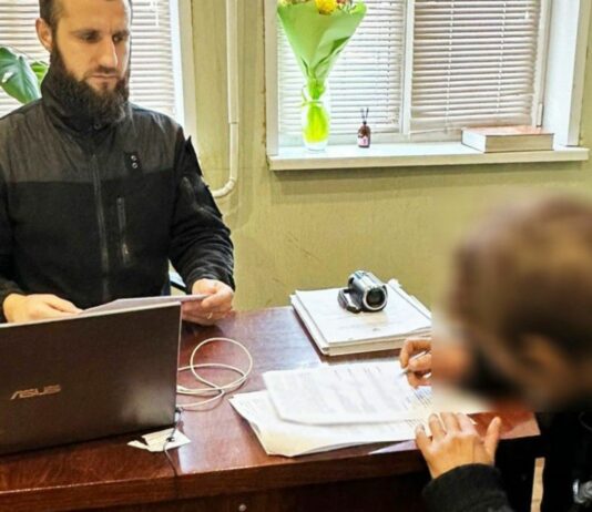 У Дмитрівці жінка ледь не зарізала людину