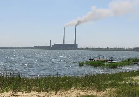 Загроза для Вовчої: росіяни пошкодили греблю Курахівського водосховища