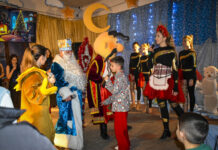 У Павлограді для дітей проходять казкові вистави (ФОТОРЕПОРТАЖ)