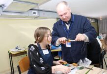 Вчитель з Павлограда став призером Всеукраїнського конкурсу «Учитель року-2025»