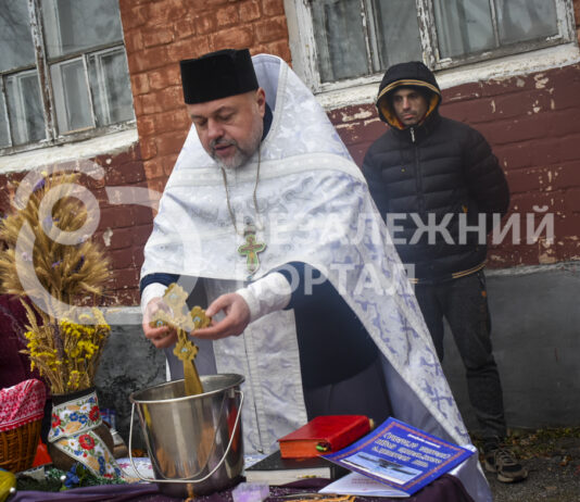 У Павлограді відзначають Водохрещу (ФОТОРЕПОРТАЖ)