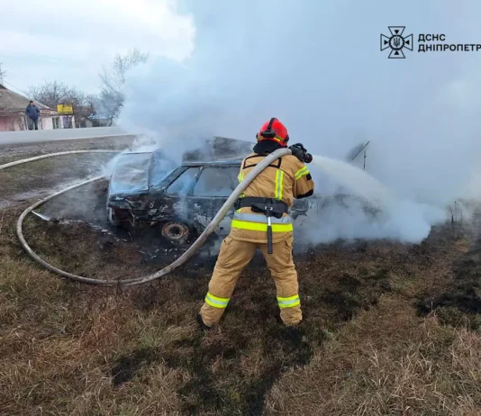 У Дмитрівці згорів автомобіль