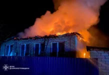 У Павлоградському районі горів житловий будинок