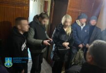 У Павлоградському районі жінка з двома неповнолітніми підпалили релейні шафи Укрзалізниці