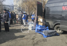 Ракетний удар по Павлограду: мешканцям видають матеріали, щоб закрити вікна (ФОТО, ВІДЕО)