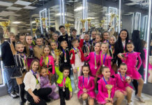 Павлоградці привезли нагороди зі змагань з акробатичного рок-н-ролу